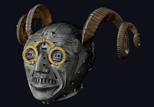 Konrad Seusenhofer - Armet à visage de fou d'Henri VIII d'Angleterre © Photo Royal Armouries.