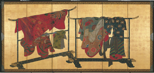 Paravent à six panneaux représentant des kimonos suspendus (tagasode) (paravent droit) couleurs sur papier, première moitié du XIXe siècle, Collection Matsuzakaya. Crédits : J. Front Retailing Archives Foundation Inc./Nagoya City Museum