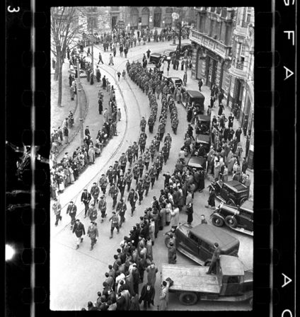 Février 1937, Bilbao, Espagne. Parade © David Seymour/Magnum Photos.