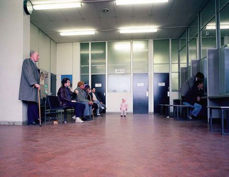 Baby, DHSS Office, Birmingham, 1984 © Paul Graham